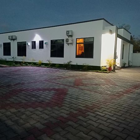 Chibuba Airport Accommodation Dar es Salaam Exterior foto