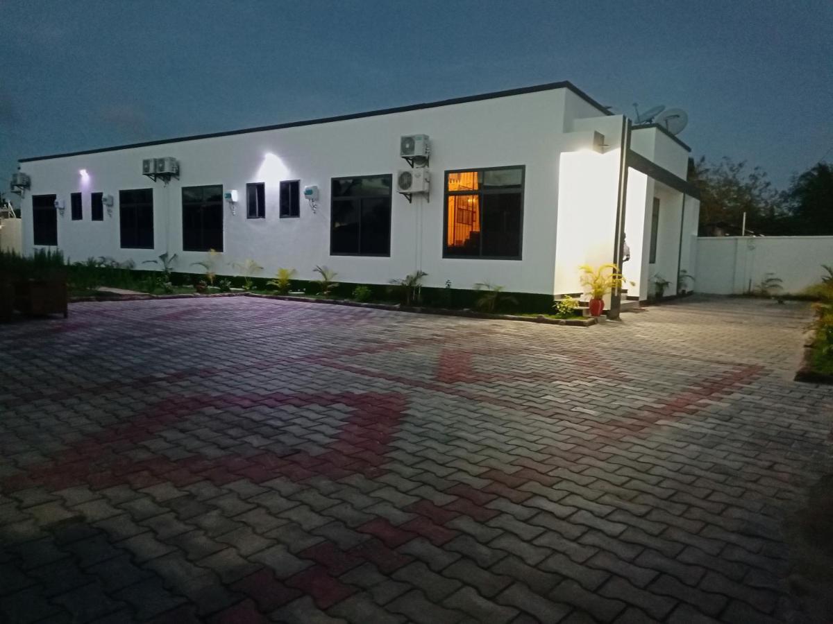 Chibuba Airport Accommodation Dar es Salaam Exterior foto